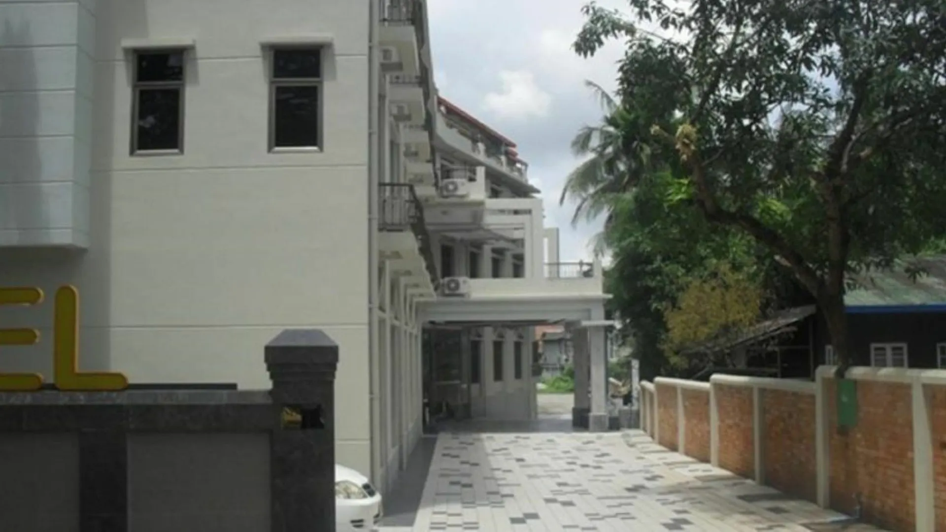 Yangon Airport Hotel
